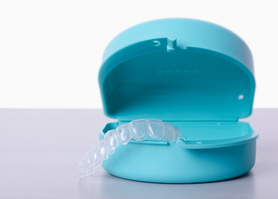 dental retainer in a blue case